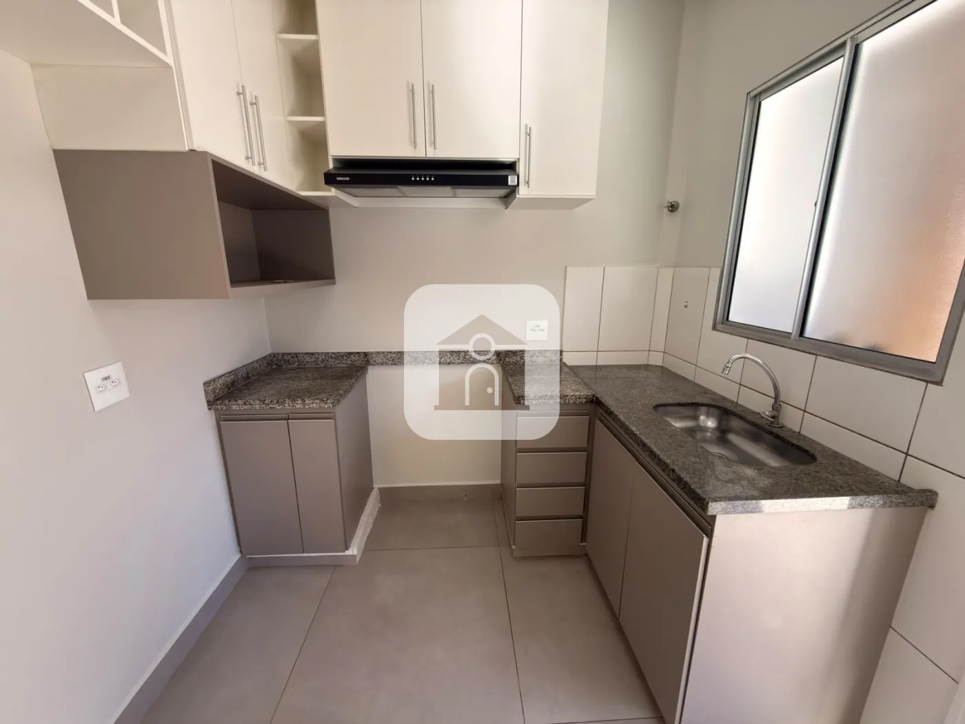 Alugar Casa / Condom&iacute;nio ou Loteamento Fechado em Uberl&acirc;ndia R$ 4.500,00 - Foto 4