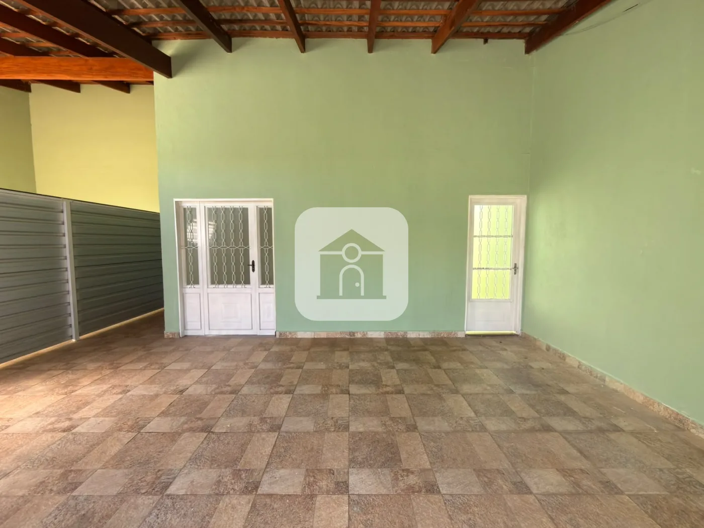 Alugar Casa / Padr&atilde;o em Uberl&acirc;ndia R$ 2.800,00 - Foto 1