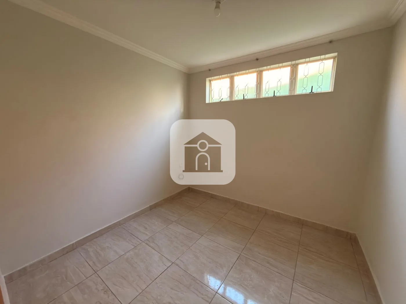 Alugar Casa / Padr&atilde;o em Uberl&acirc;ndia R$ 2.800,00 - Foto 10