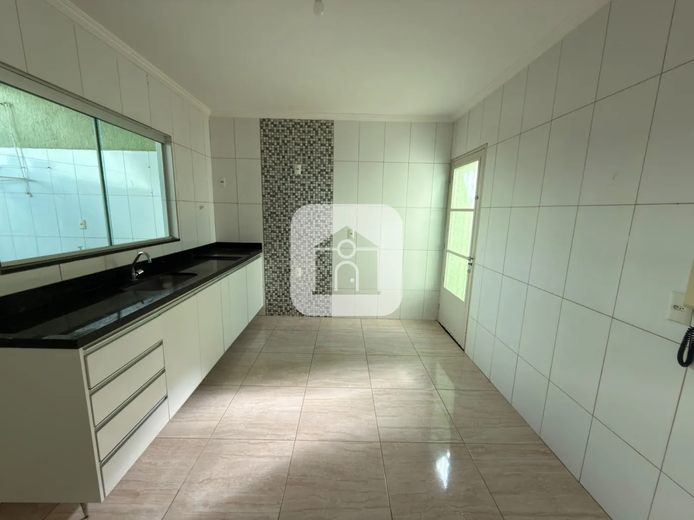 Alugar Casa / Padr&atilde;o em Uberl&acirc;ndia R$ 2.800,00 - Foto 6