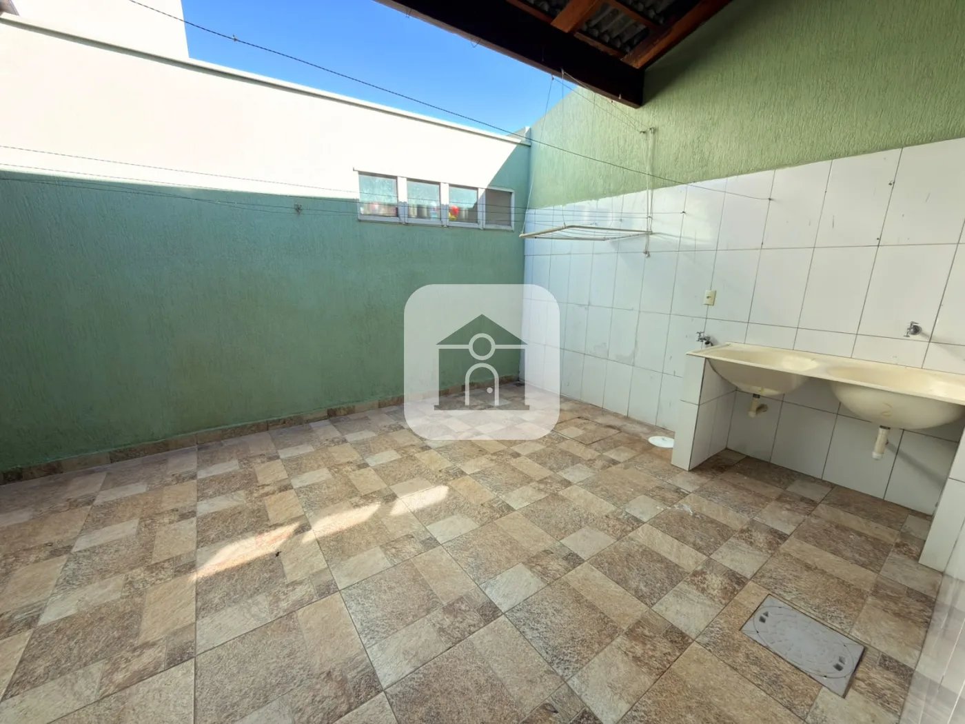 Alugar Casa / Padr&atilde;o em Uberl&acirc;ndia R$ 2.800,00 - Foto 20