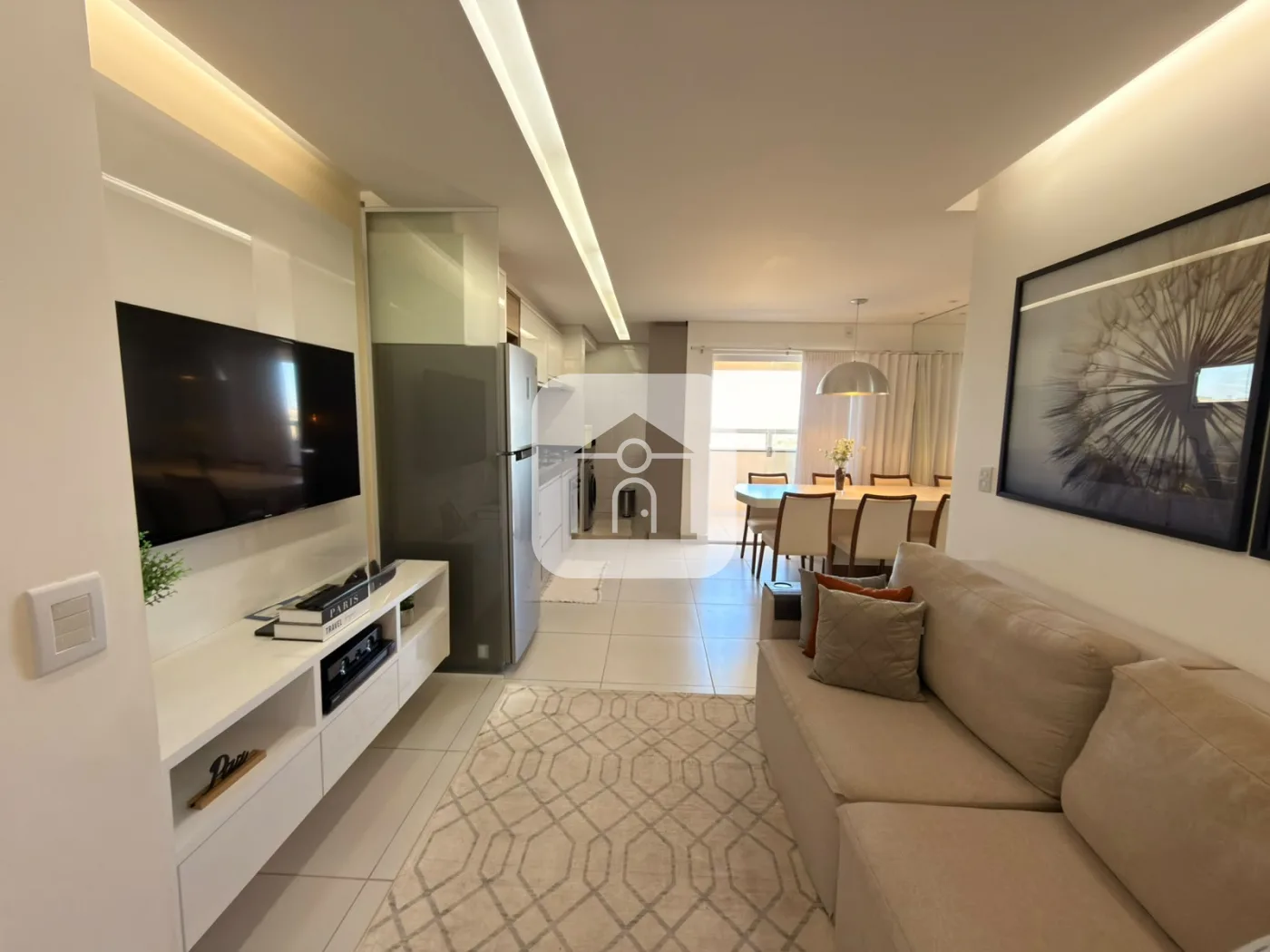 Alugar Apartamento / Padr&atilde;o em Uberlandia R$ 2.600,00 - Foto 2