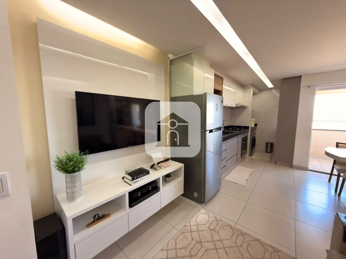 Alugar Apartamento / Padr&atilde;o em Uberlandia R$ 2.600,00 - Foto 3