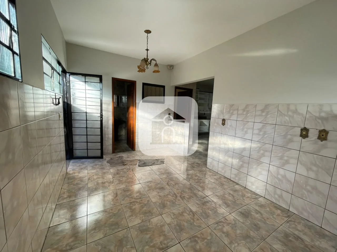 Alugar Casa / Padr&atilde;o em Uberl&acirc;ndia R$ 3.900,00 - Foto 6