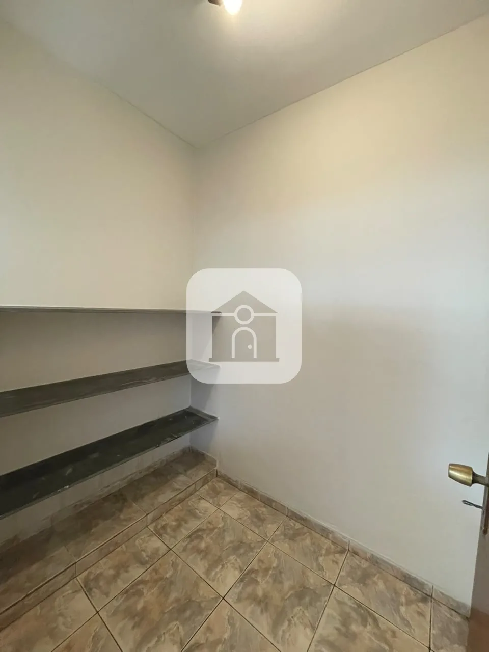 Alugar Casa / Padr&atilde;o em Uberl&acirc;ndia R$ 3.900,00 - Foto 11