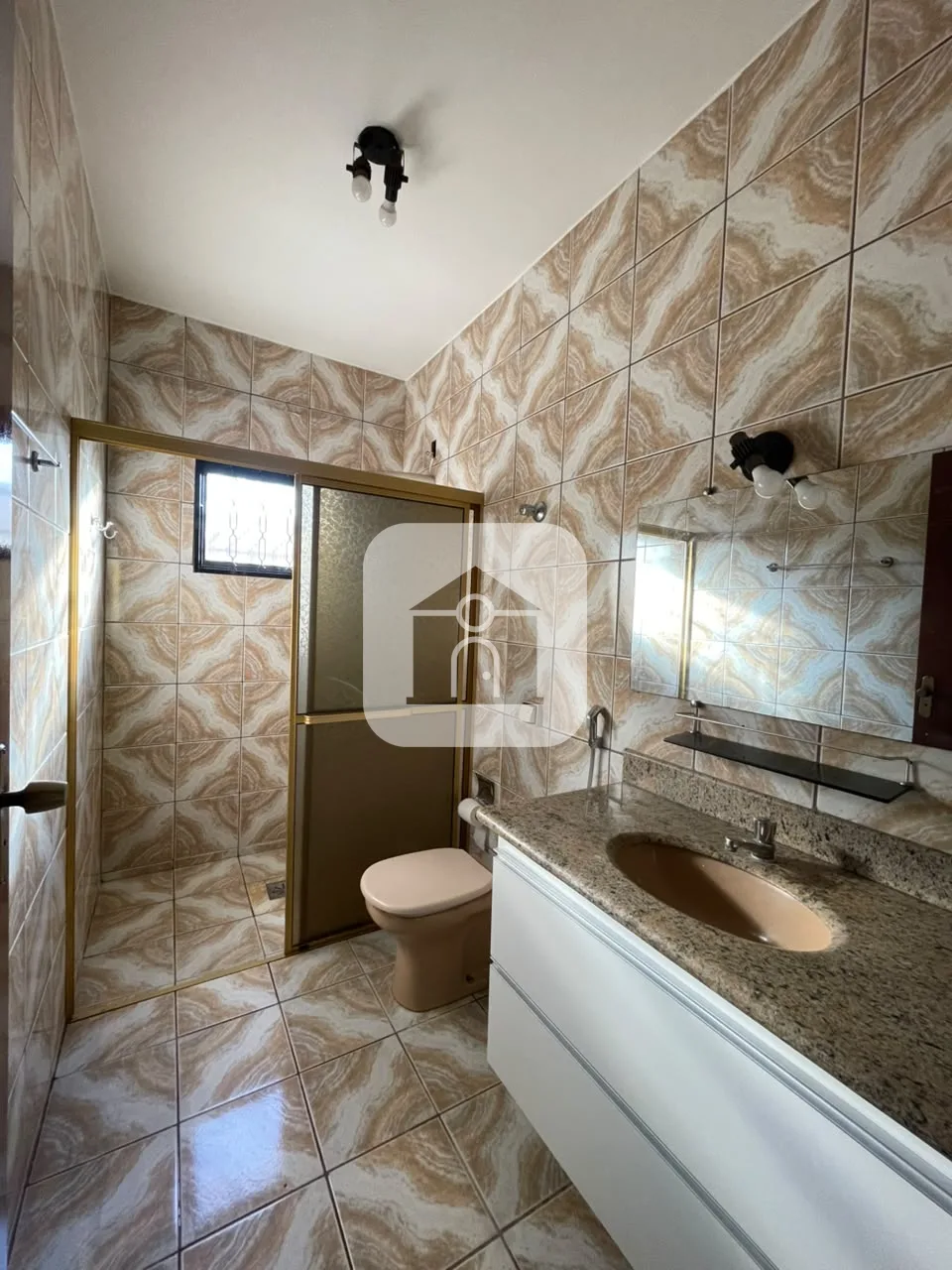 Alugar Casa / Padr&atilde;o em Uberl&acirc;ndia R$ 3.900,00 - Foto 12