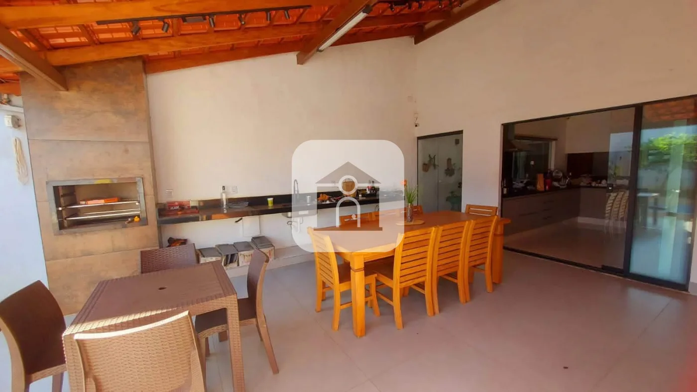 Comprar Casa / Padr&atilde;o em Uberl&acirc;ndia R$ 490.000,00 - Foto 6