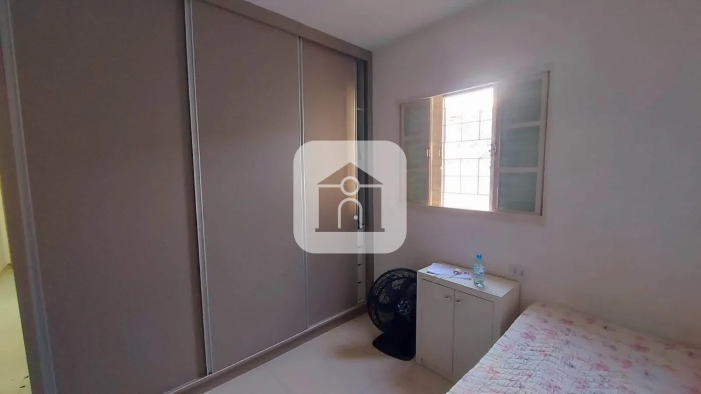 Comprar Casa / Padr&atilde;o em Uberl&acirc;ndia R$ 490.000,00 - Foto 9