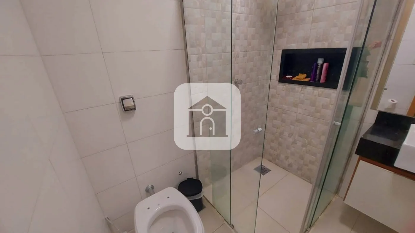 Comprar Casa / Padr&atilde;o em Uberl&acirc;ndia R$ 490.000,00 - Foto 11