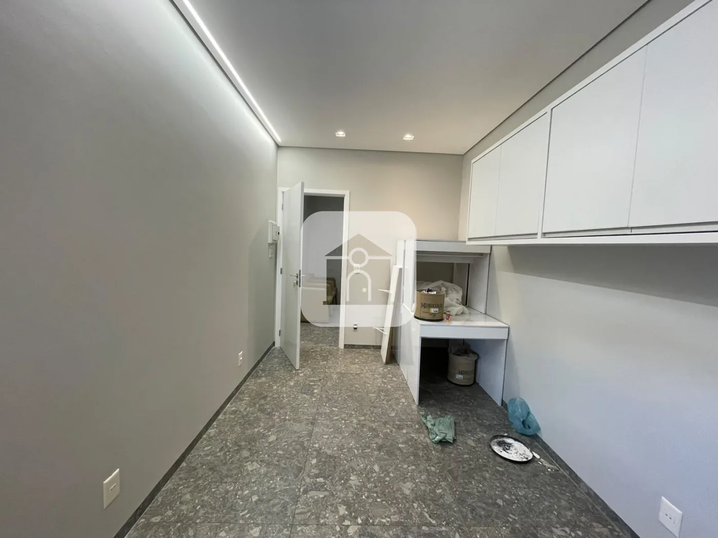Alugar Comercial / Sala Comercial Condom&iacute;nio em Uberl&acirc;ndia R$ 1.550,00 - Foto 4