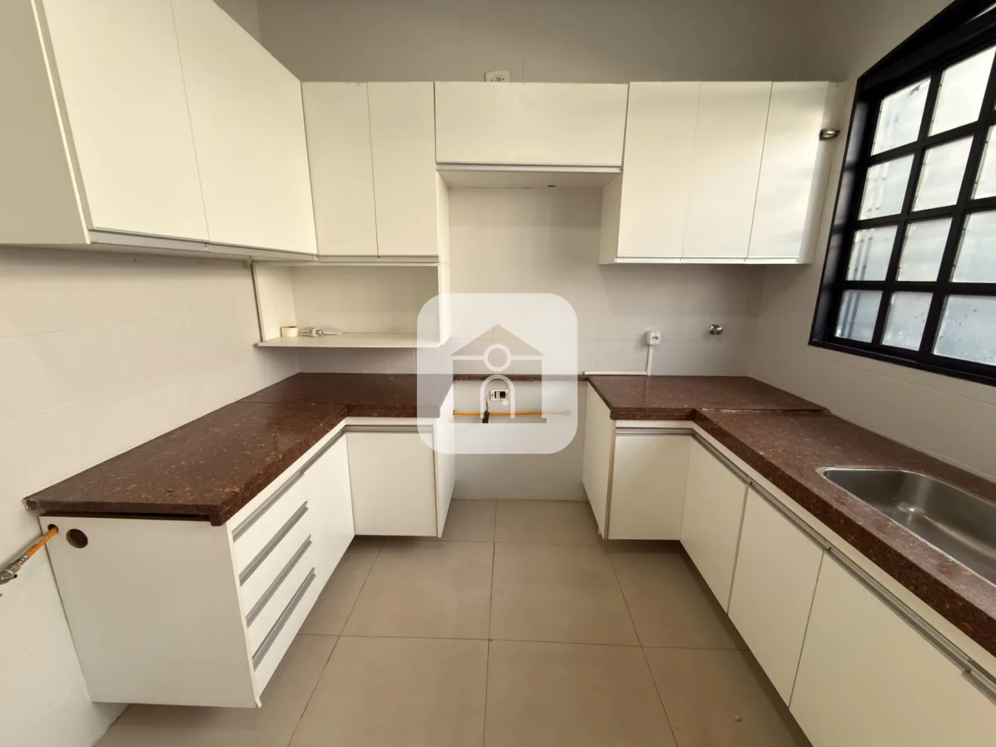 Alugar Casa / Padr&atilde;o em Uberl&acirc;ndia R$ 3.200,00 - Foto 6