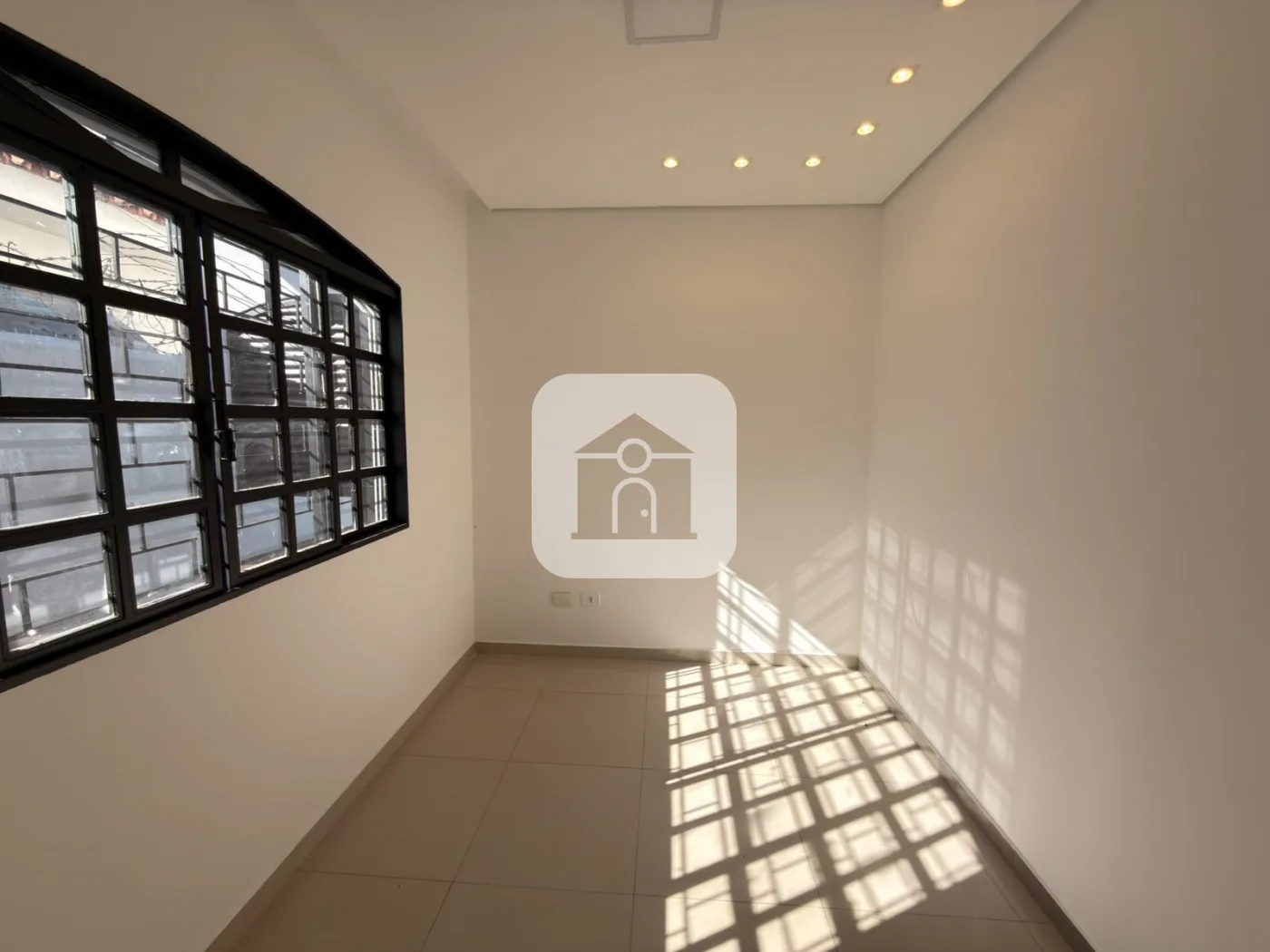 Alugar Casa / Padr&atilde;o em Uberl&acirc;ndia R$ 3.200,00 - Foto 10