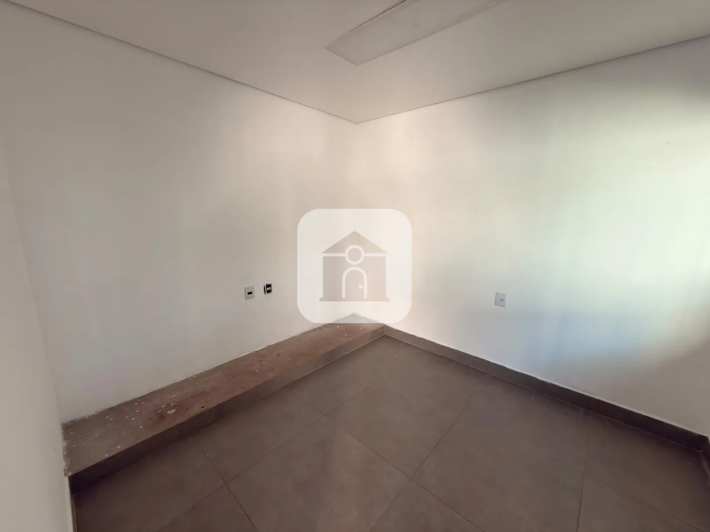 Alugar Casa / Padr&atilde;o em Uberl&acirc;ndia R$ 3.200,00 - Foto 16