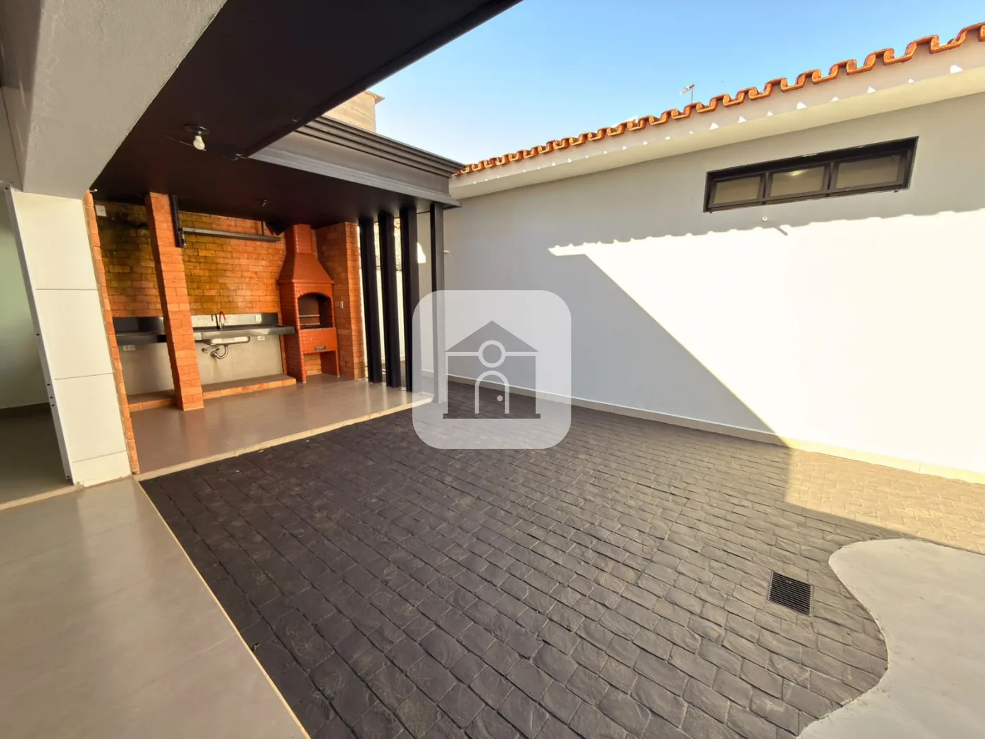Alugar Casa / Padr&atilde;o em Uberl&acirc;ndia R$ 3.200,00 - Foto 23