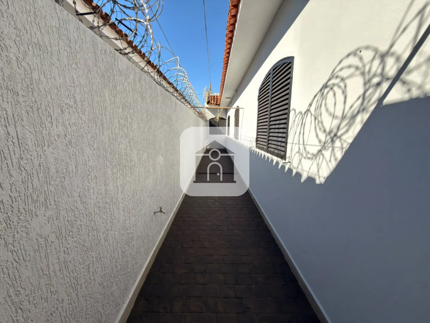 Alugar Casa / Padr&atilde;o em Uberl&acirc;ndia R$ 3.200,00 - Foto 25