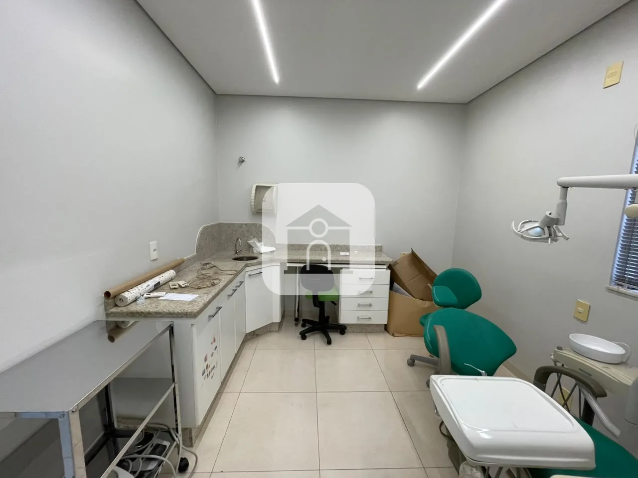Alugar Comercial / Sala Comercial Condom&iacute;nio em Uberl&acirc;ndia R$ 2.100,00 - Foto 4