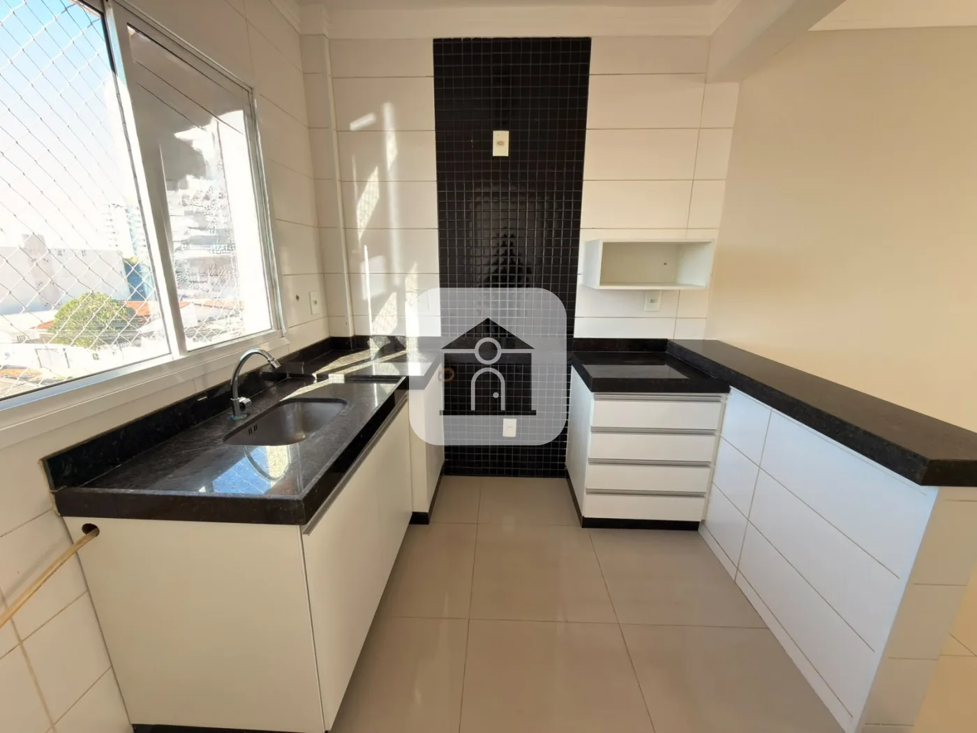 Alugar Apartamento / Padr&atilde;o em Uberl&acirc;ndia R$ 1.700,00 - Foto 4