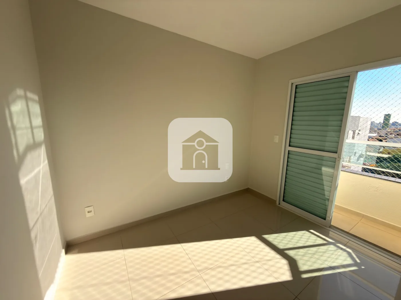 Alugar Apartamento / Padr&atilde;o em Uberl&acirc;ndia R$ 1.700,00 - Foto 11