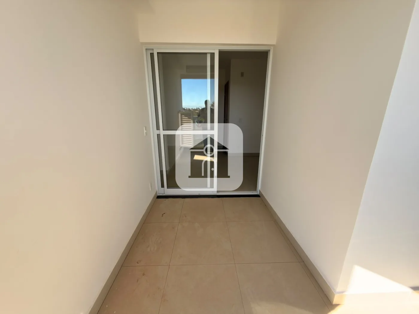 Alugar Apartamento / Padr&atilde;o em Uberl&acirc;ndia R$ 1.500,00 - Foto 5