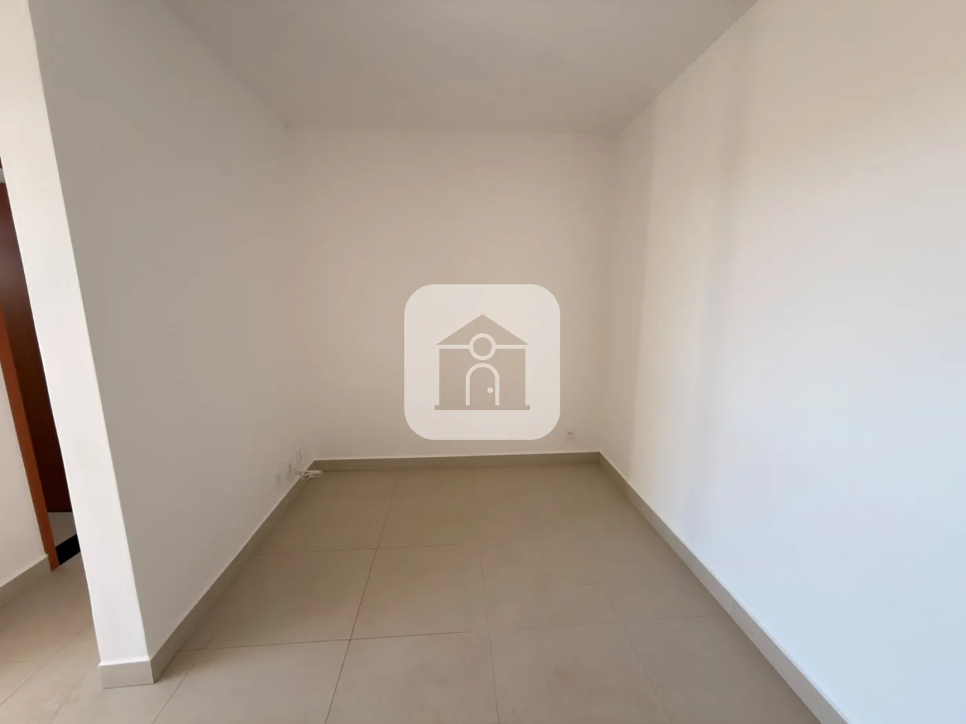 Alugar Apartamento / Padr&atilde;o em Uberl&acirc;ndia R$ 1.500,00 - Foto 9