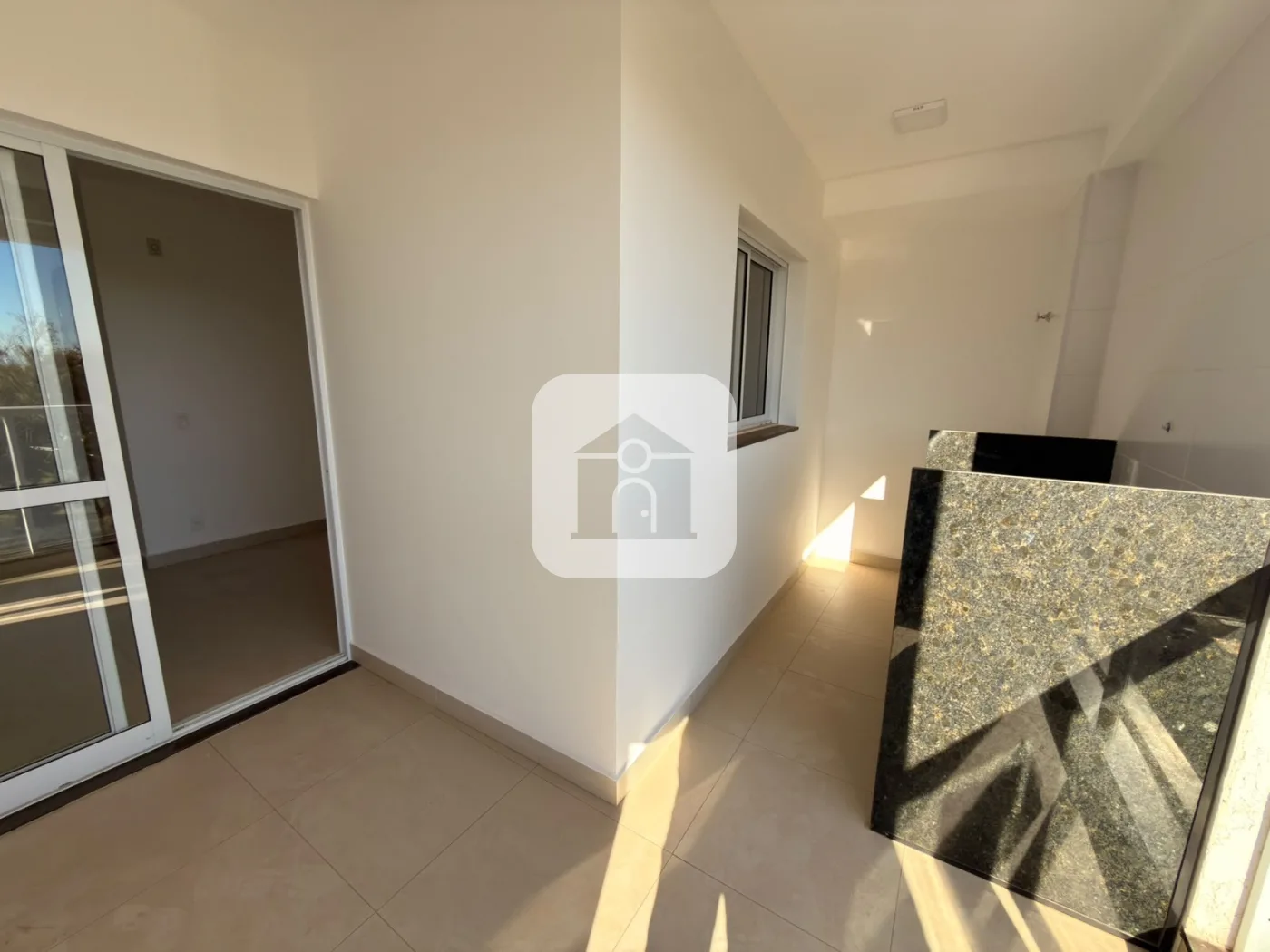 Alugar Apartamento / Padr&atilde;o em Uberl&acirc;ndia R$ 1.500,00 - Foto 6