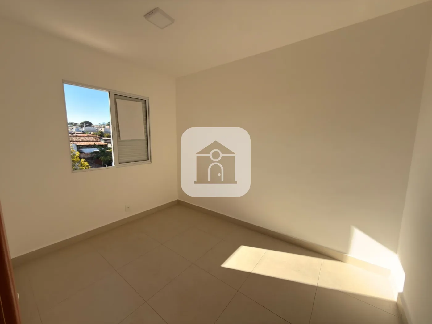 Alugar Apartamento / Padr&atilde;o em Uberl&acirc;ndia R$ 1.500,00 - Foto 13