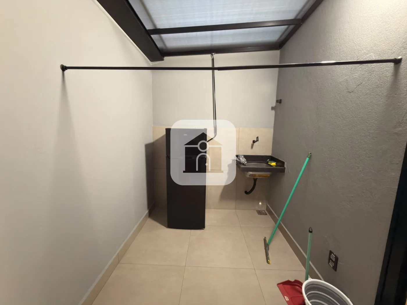 Alugar Casa / Padr&atilde;o em Uberl&acirc;ndia R$ 3.100,00 - Foto 10