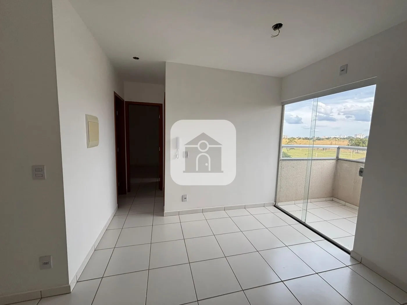 Comprar Apartamento / Padr&atilde;o em Uberl&acirc;ndia R$ 200.000,00 - Foto 3
