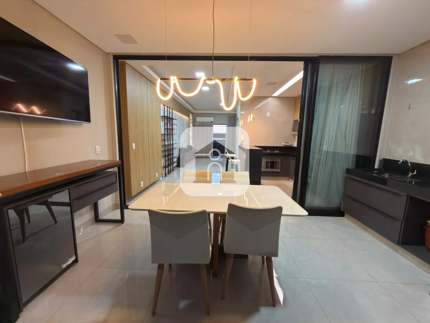 Alugar Casa / Padr&atilde;o em Uberl&acirc;ndia R$ 5.500,00 - Foto 11