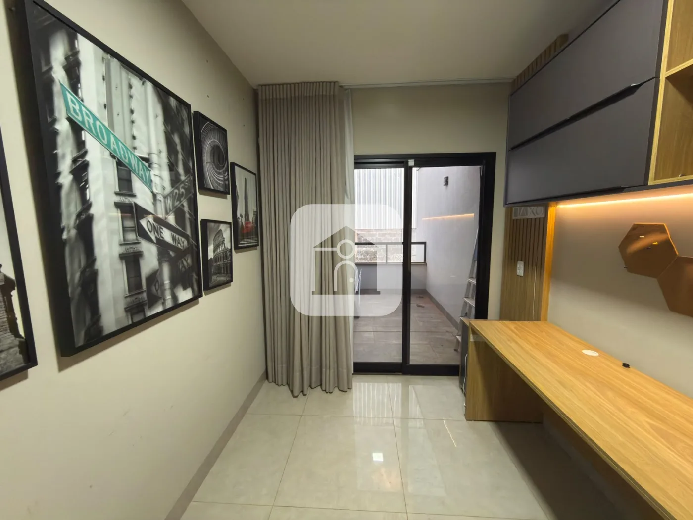 Alugar Casa / Padr&atilde;o em Uberl&acirc;ndia R$ 5.500,00 - Foto 18