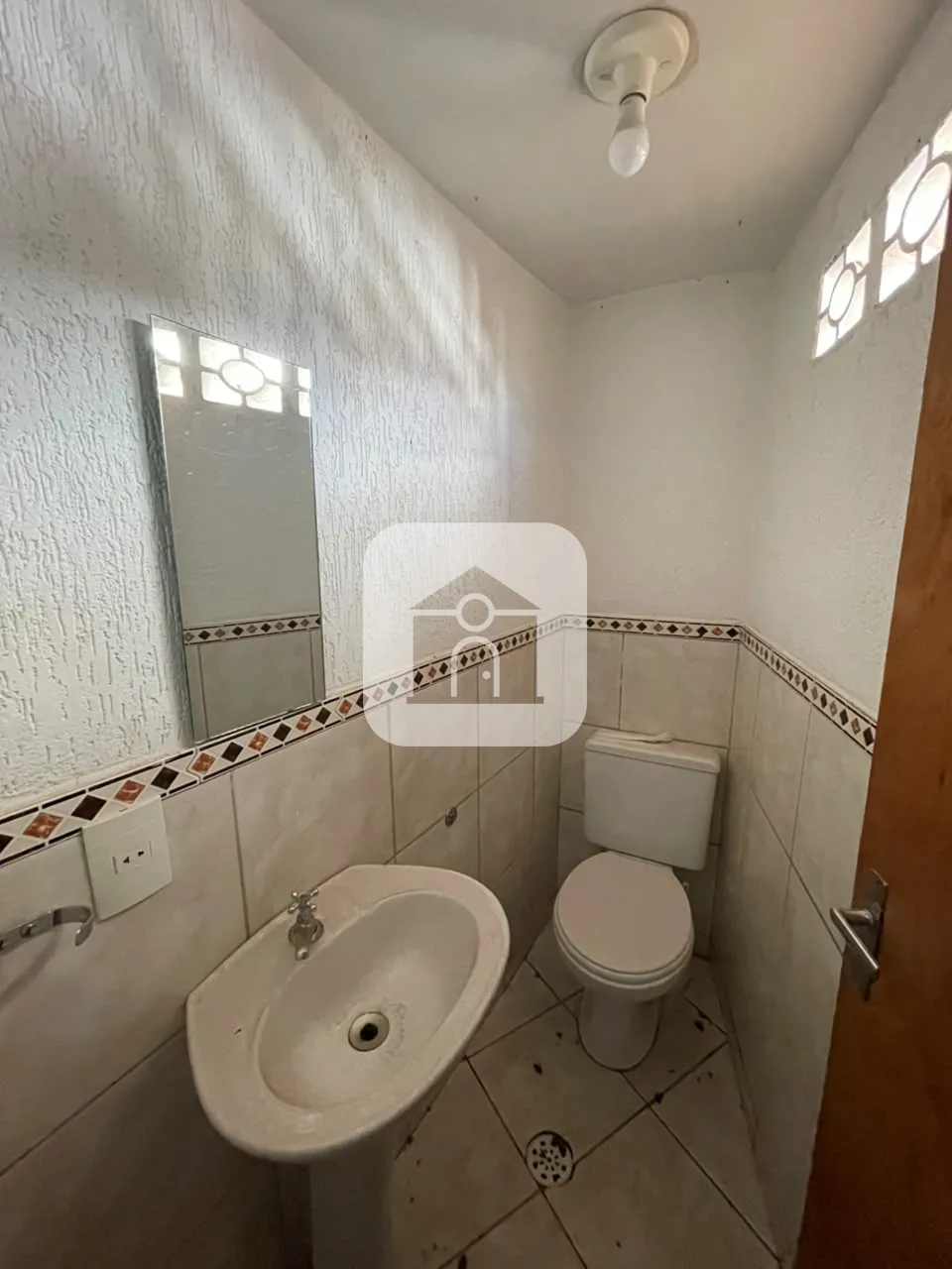 Alugar Comercial / Loja em Uberl&acirc;ndia R$ 3.400,00 - Foto 8
