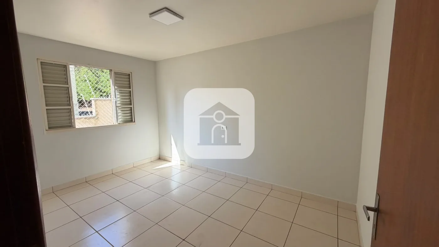 Comprar Apartamento / Padr&atilde;o em Uberl&acirc;ndia R$ 330.000,00 - Foto 10