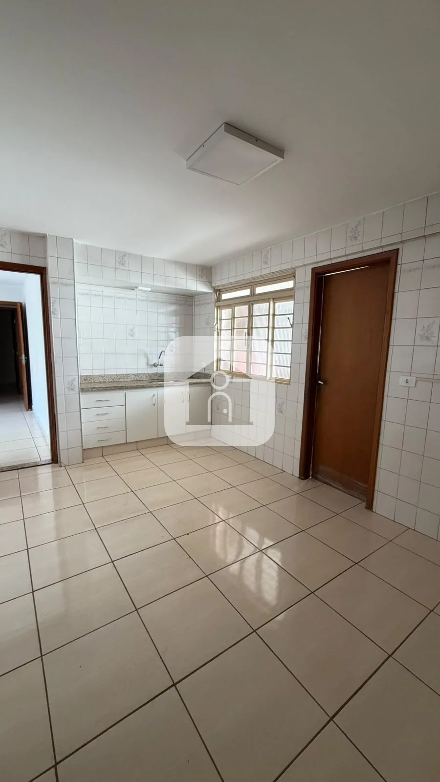 Comprar Apartamento / Padr&atilde;o em Uberl&acirc;ndia R$ 330.000,00 - Foto 5