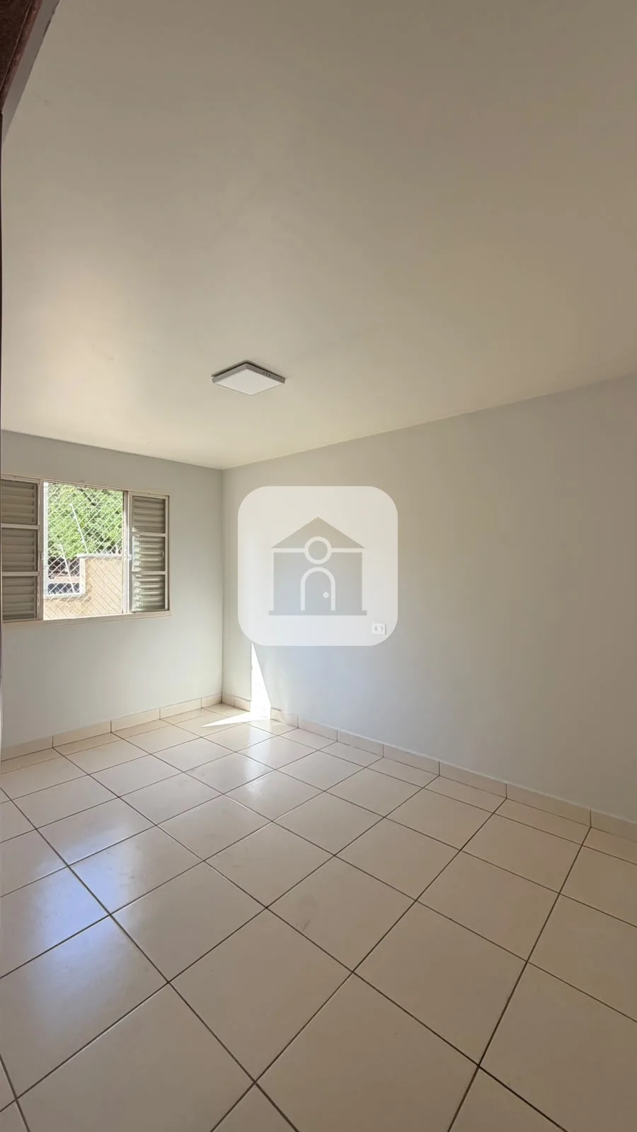 Comprar Apartamento / Padr&atilde;o em Uberl&acirc;ndia R$ 330.000,00 - Foto 11