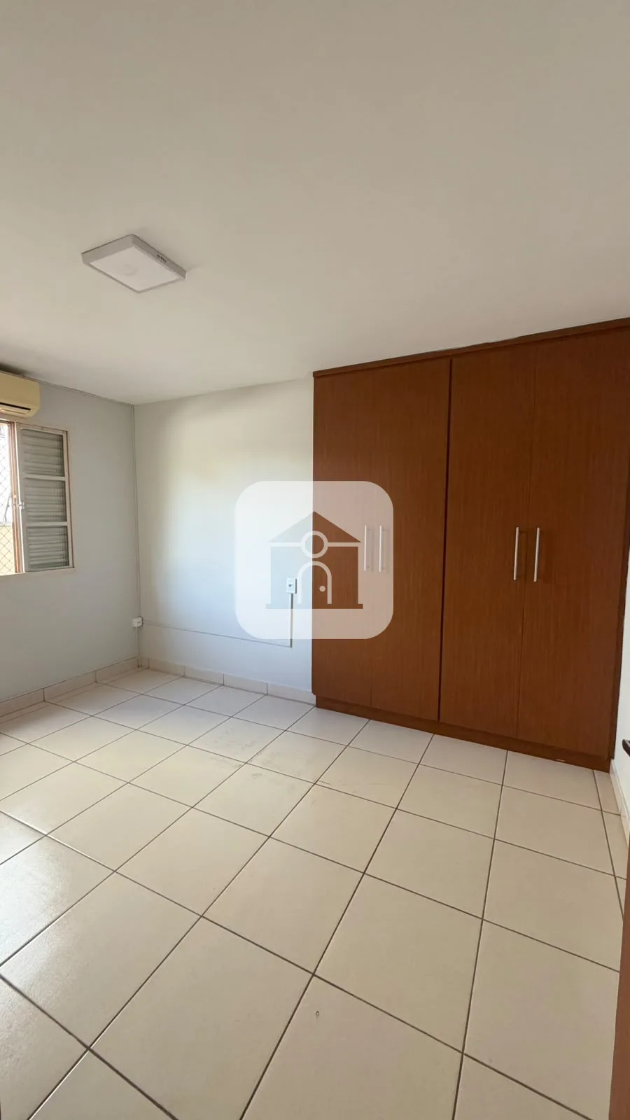 Comprar Apartamento / Padr&atilde;o em Uberl&acirc;ndia R$ 330.000,00 - Foto 14