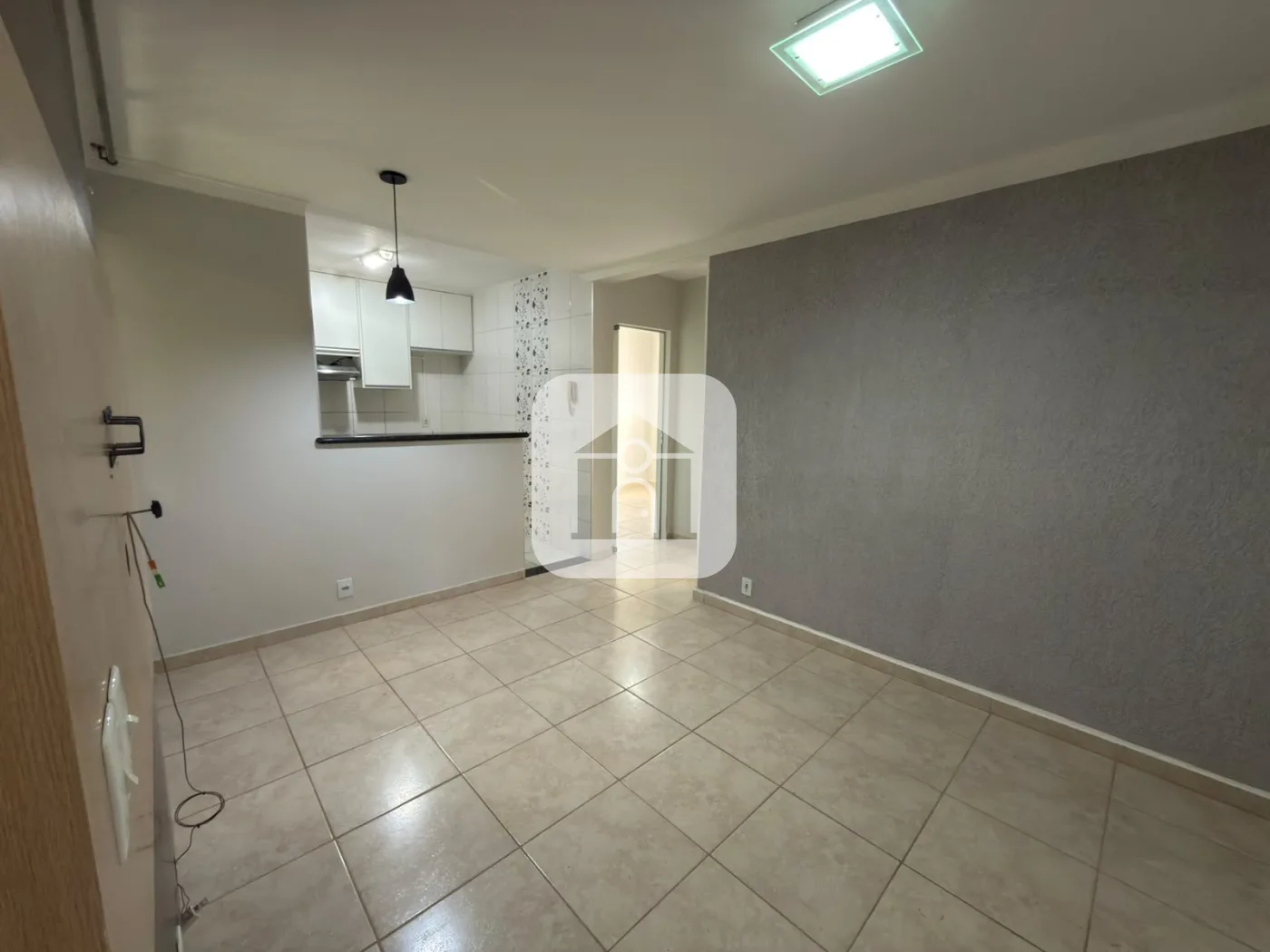 Alugar Apartamento / Padr&atilde;o em Uberl&acirc;ndia R$ 1.600,00 - Foto 1