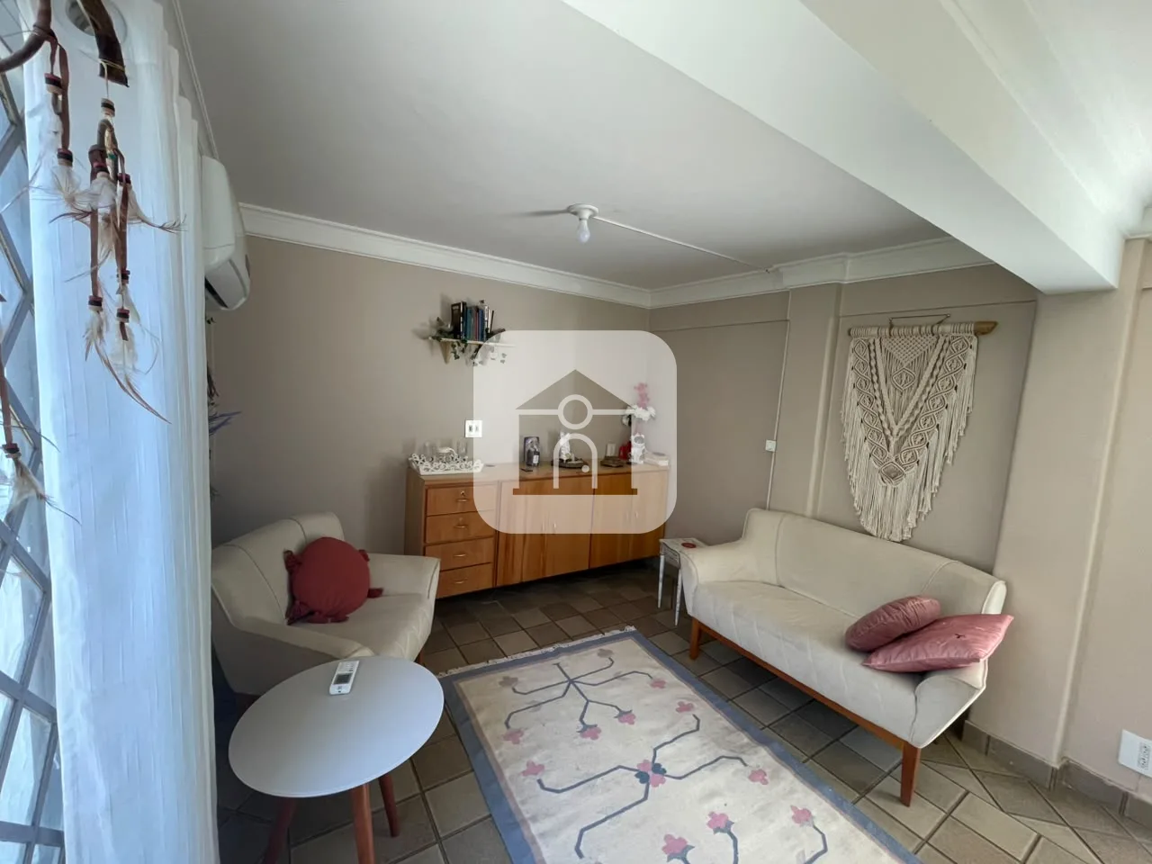 Alugar Comercial / Sala Comercial em Uberl&acirc;ndia R$ 1.800,00 - Foto 1