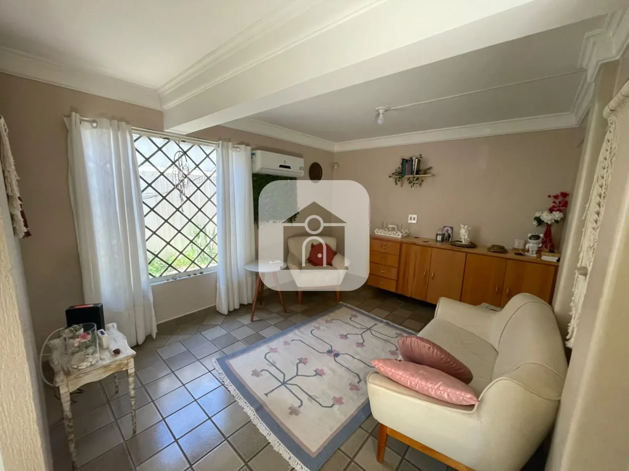 Alugar Comercial / Sala Comercial em Uberl&acirc;ndia R$ 1.800,00 - Foto 2