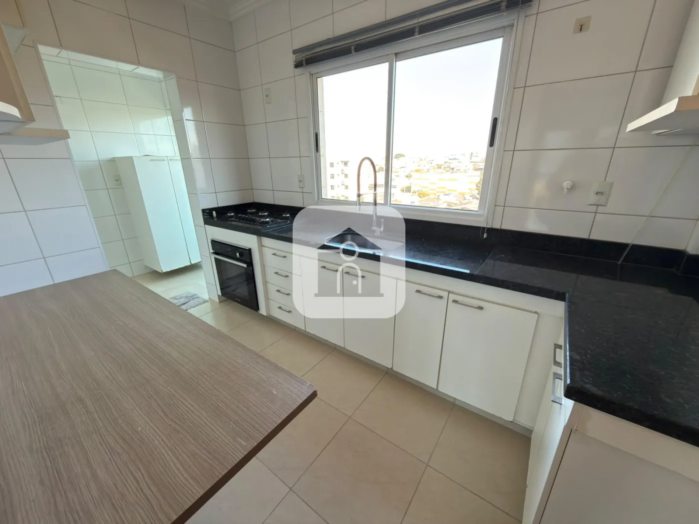 Alugar Apartamento / Padr&atilde;o em Uberl&acirc;ndia R$ 2.800,00 - Foto 5