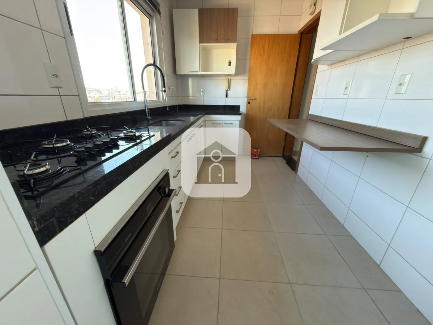 Alugar Apartamento / Padr&atilde;o em Uberl&acirc;ndia R$ 2.800,00 - Foto 9