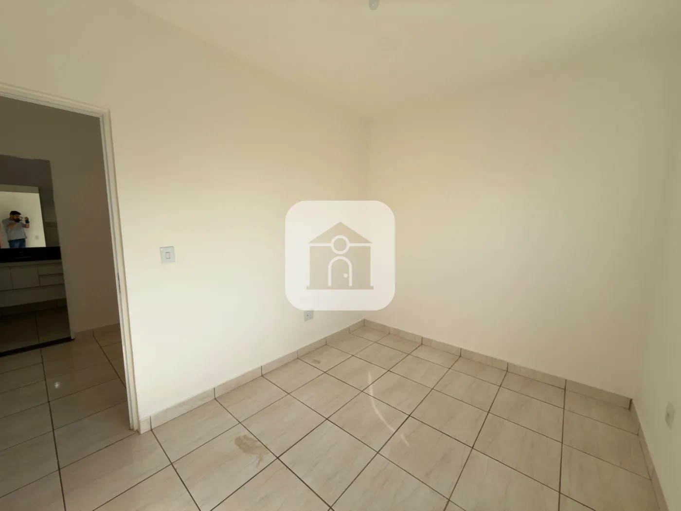 Alugar Casa / Padr&atilde;o em Uberl&acirc;ndia R$ 1.300,00 - Foto 9