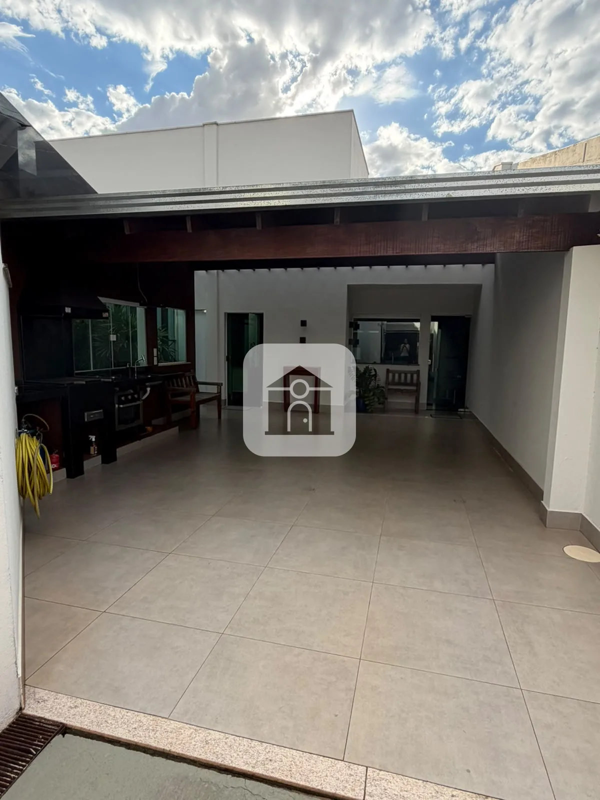 Alugar Casa / Padr&atilde;o em Uberl&acirc;ndia R$ 2.500,00 - Foto 5