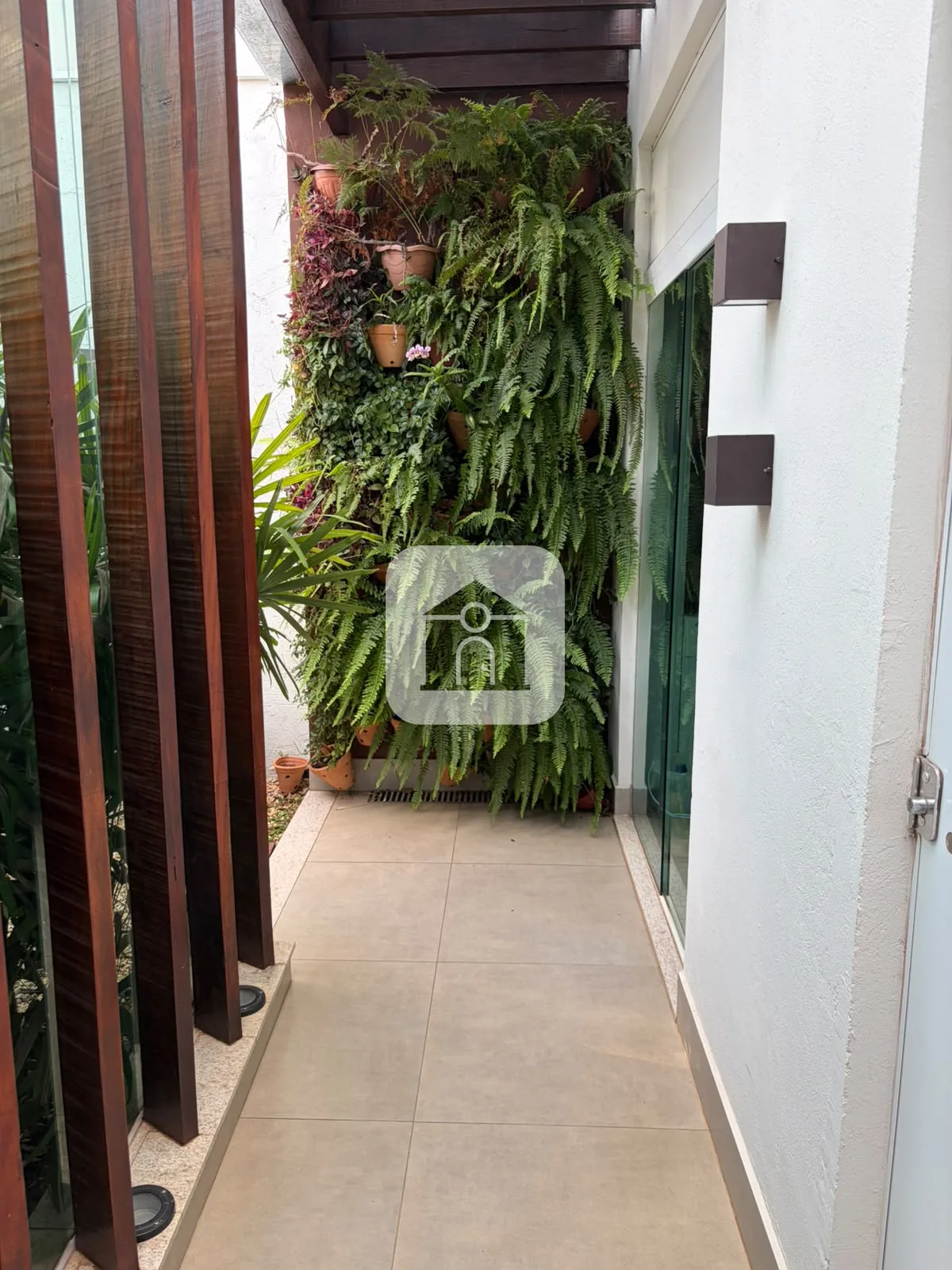 Alugar Casa / Padr&atilde;o em Uberl&acirc;ndia R$ 2.500,00 - Foto 9