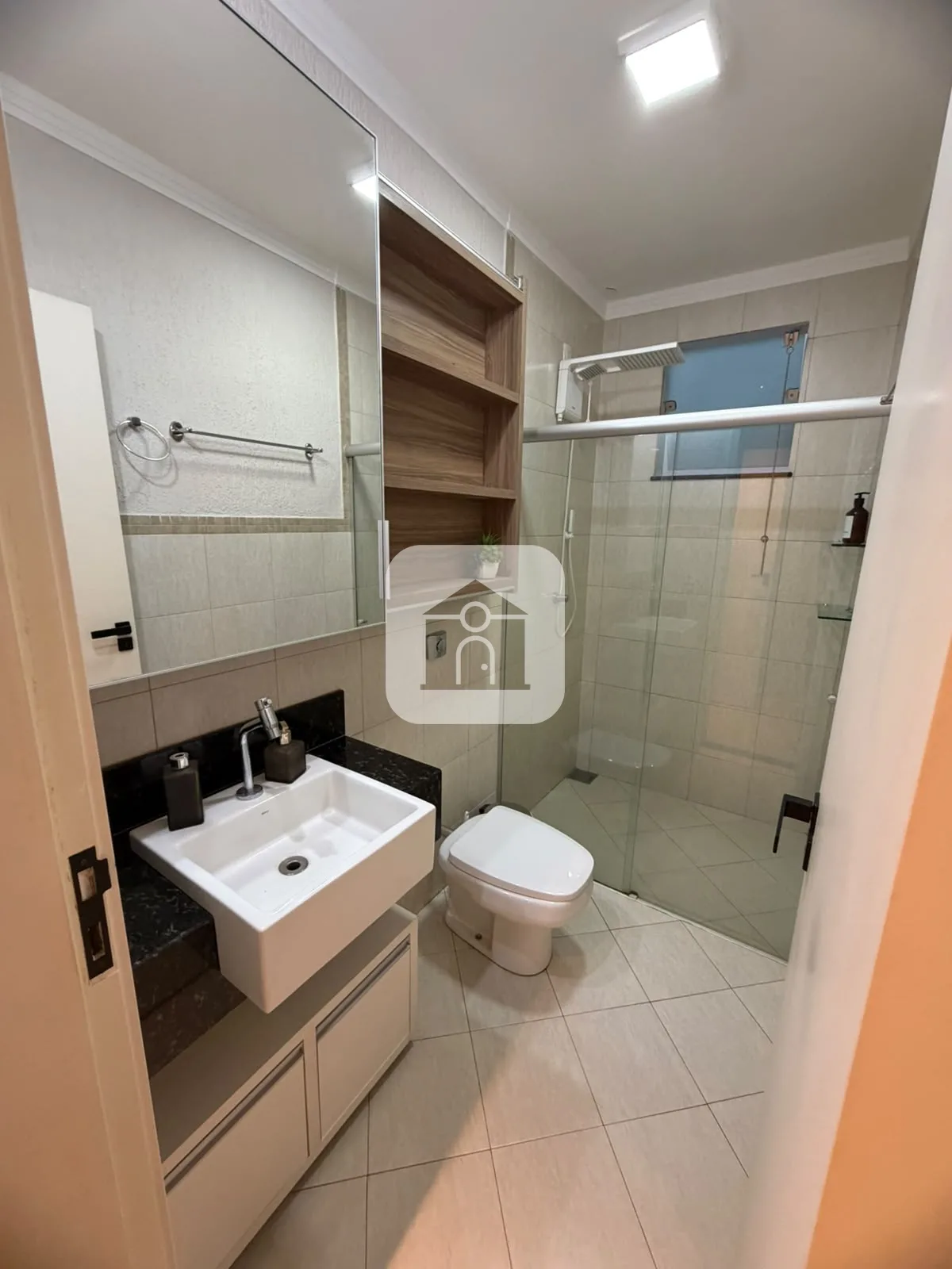 Alugar Casa / Padr&atilde;o em Uberl&acirc;ndia R$ 2.500,00 - Foto 18