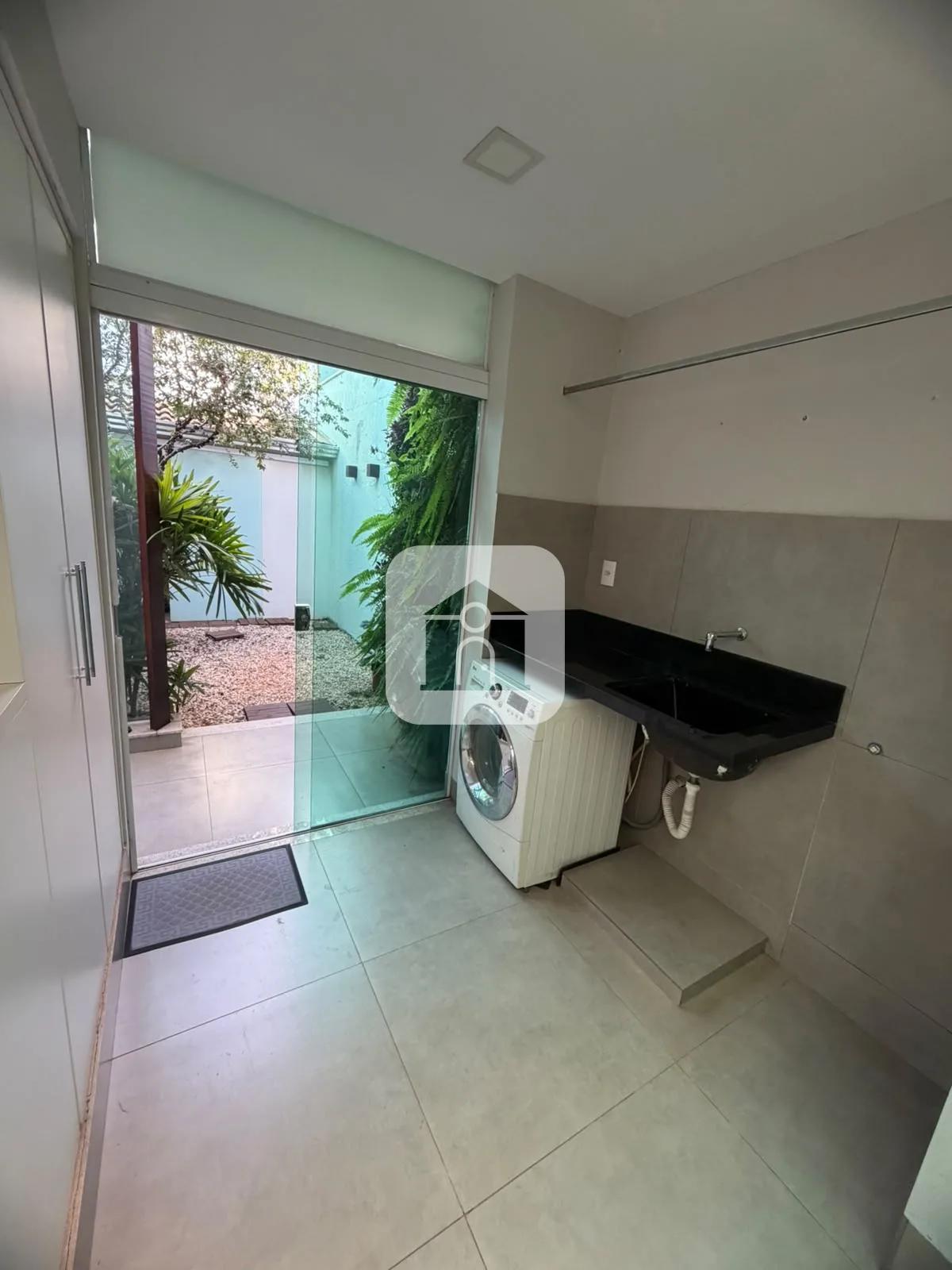 Alugar Casa / Padr&atilde;o em Uberl&acirc;ndia R$ 2.500,00 - Foto 22