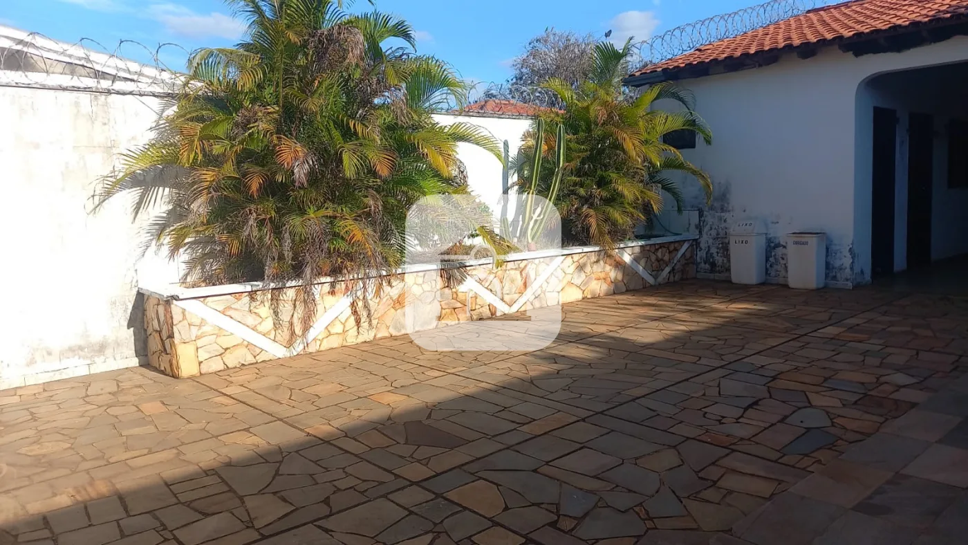 Comprar Casa / Padr&atilde;o em Uberl&acirc;ndia R$ 900.000,00 - Foto 28