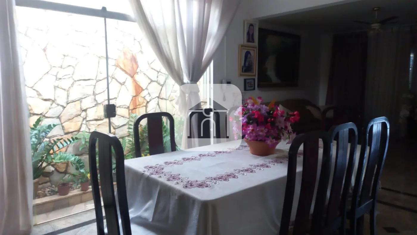 Comprar Casa / Padr&atilde;o em Uberl&acirc;ndia R$ 900.000,00 - Foto 8