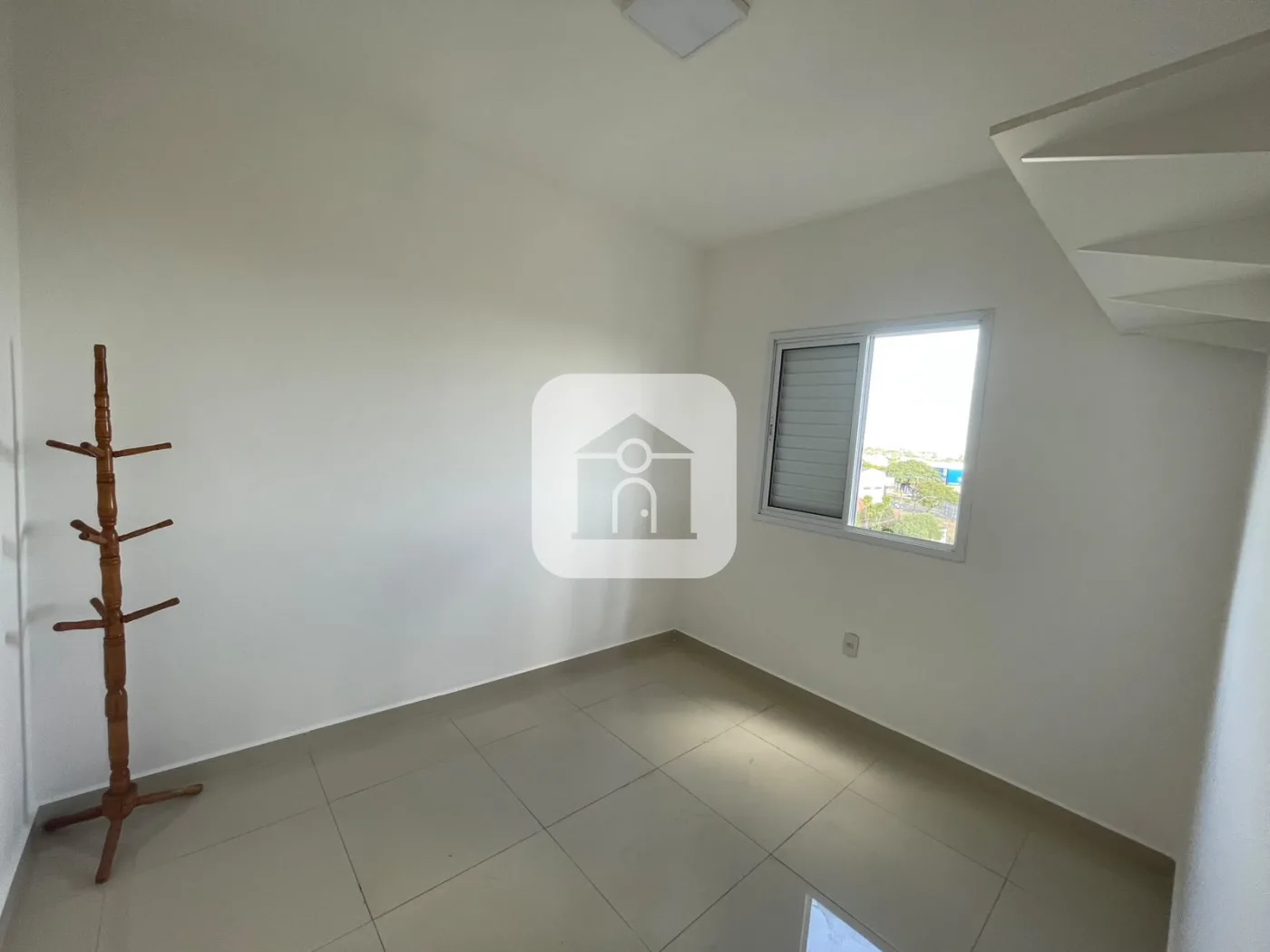 Alugar Apartamento / Padr&atilde;o em Uberl&acirc;ndia R$ 1.450,00 - Foto 6