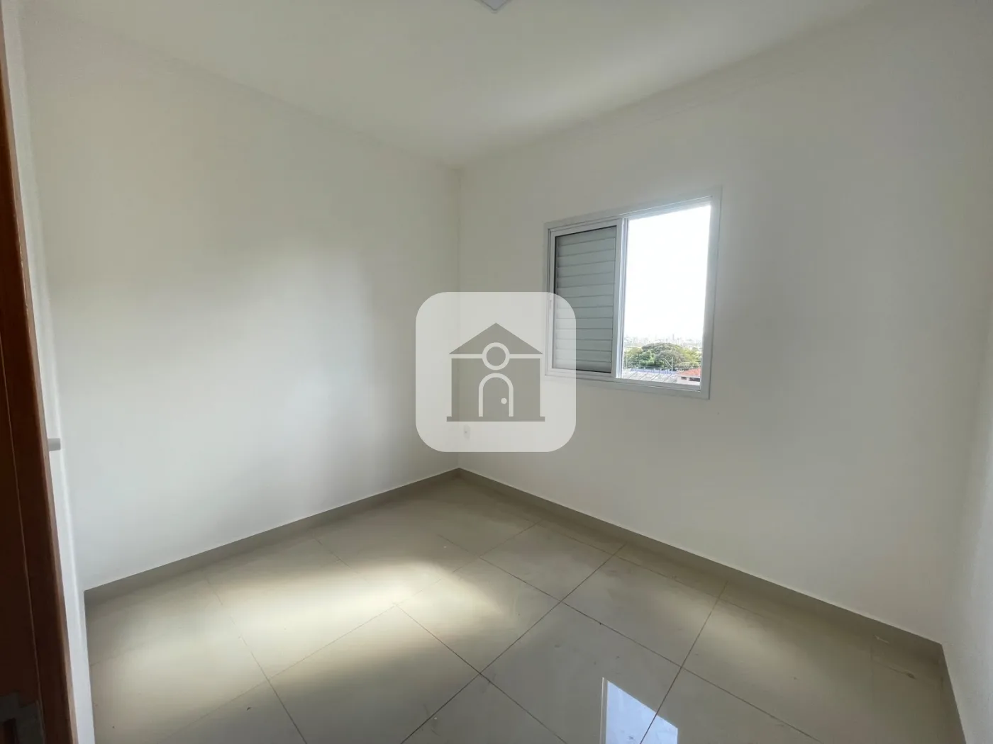 Alugar Apartamento / Padr&atilde;o em Uberl&acirc;ndia R$ 1.450,00 - Foto 7