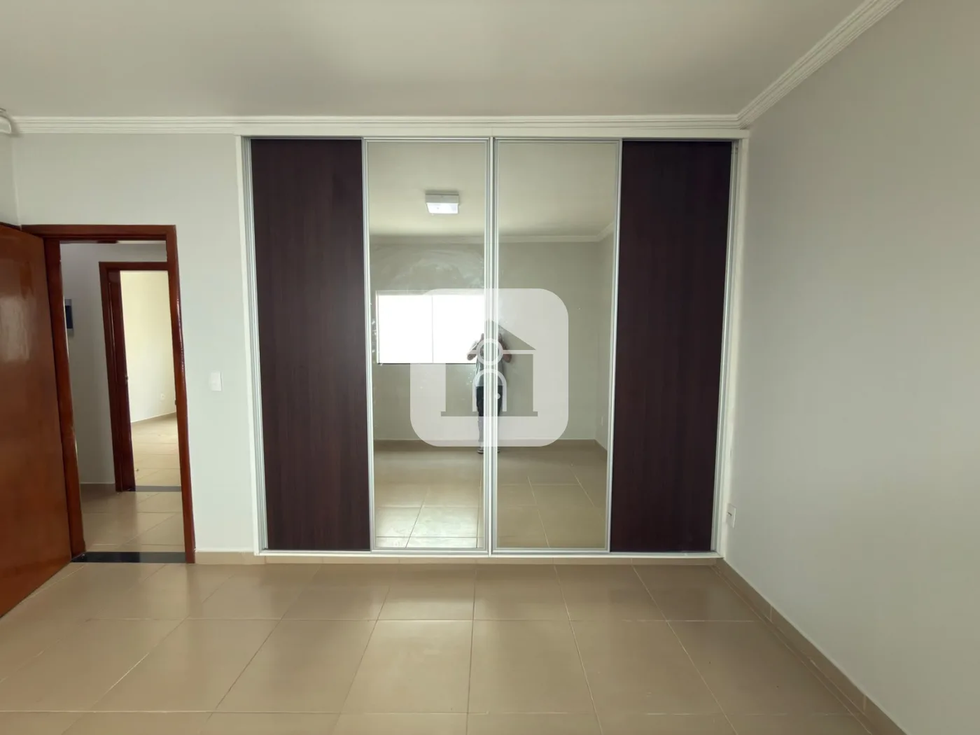 Alugar Casa / Padr&atilde;o em Uberl&acirc;ndia R$ 4.500,00 - Foto 12